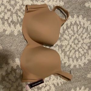 Women’s Ambrielle bra with under wire
